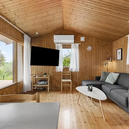 Casa de Férias Lovely In With Kitchen Dronningmølle