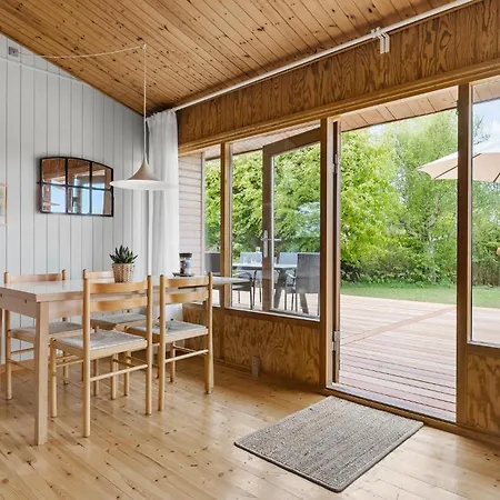 Lovely In With Kitchen