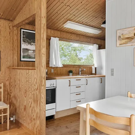 Casa de Férias Lovely In With Kitchen